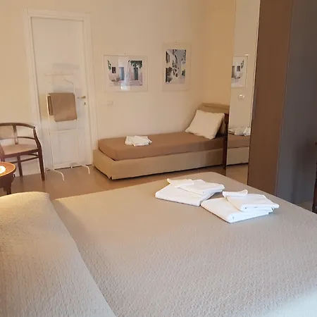 Bed & Breakfast Ai Due Vecchi Ulivi Garlate