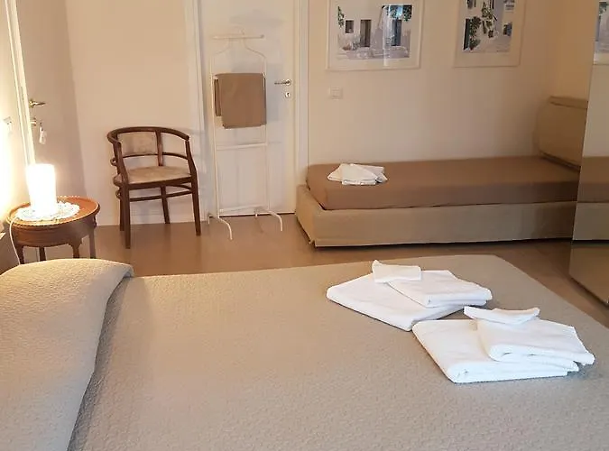 Ai Due Vecchi Ulivi Bed & Breakfast Garlate