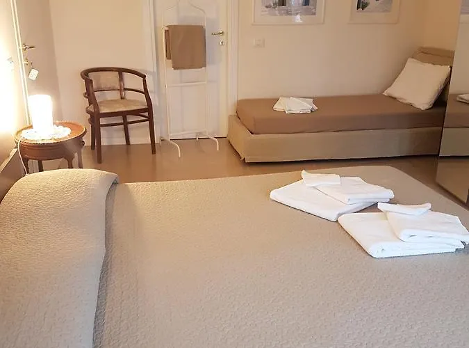 Bed & Breakfast Ai Due Vecchi Ulivi 3*